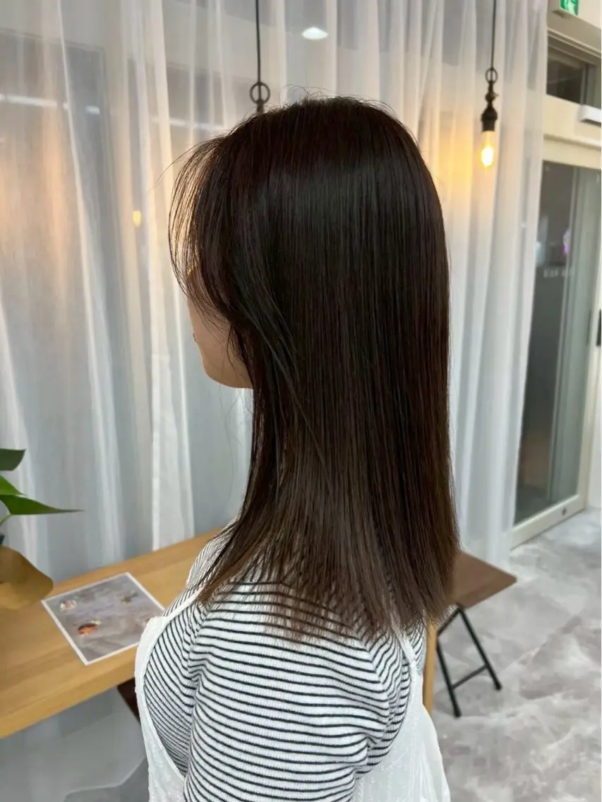 セミロング 縮毛矯正 石田 唯斗のヘアスタイル