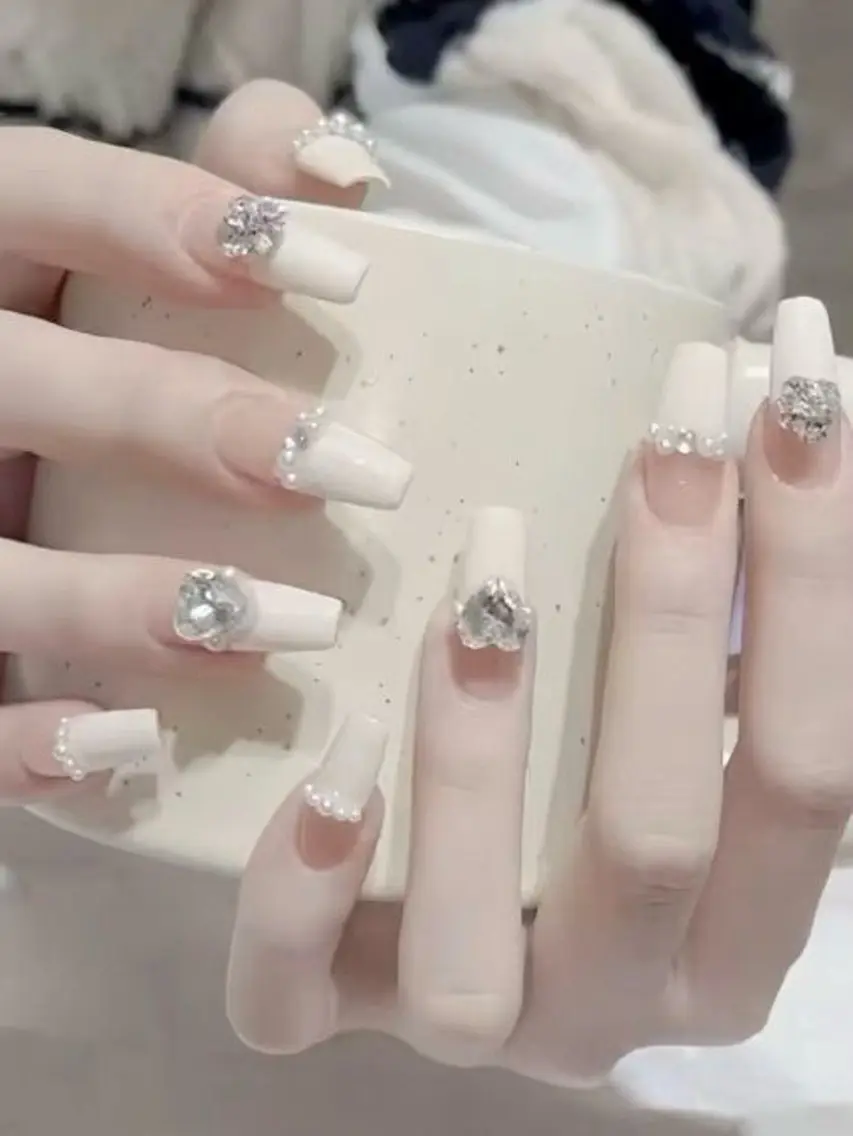 ネイル 長さ出し フレンチネイル グラデーション 卒業式 マグネットネイル ハンドネイル MIHANA NAILのネイルデザイン