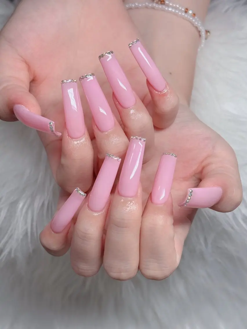 ネイル オーロラネイル フレンチネイル ジェルネイル ハロウィン キラキラネイル H.baby Nail Salonのネイルデザイン