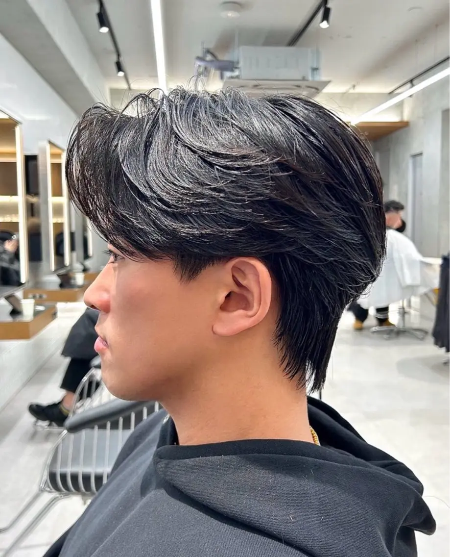 パーマ メンズ カット トリートメント ヘアセット 圧倒的 毛流れ センターパートのヘアスタイル