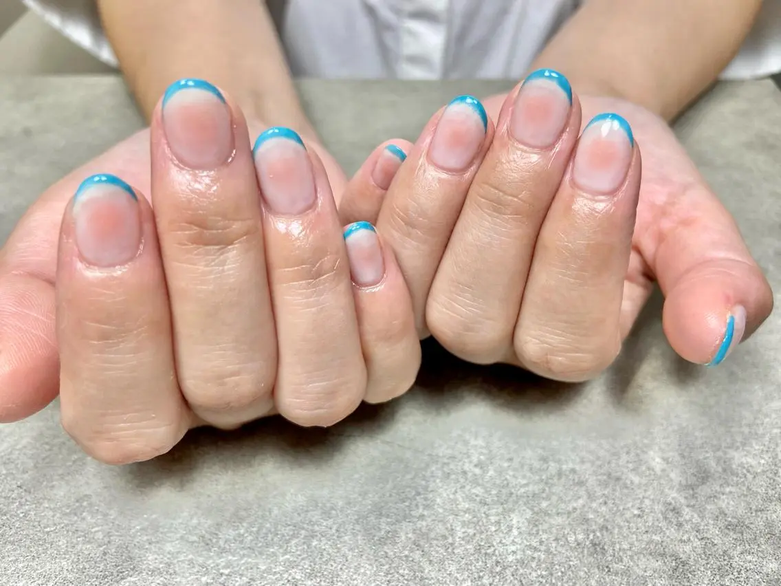 ネイル ブルー チークネイル フレンチネイル 韓国ネイル ピンク salon de oct.のネイルデザイン