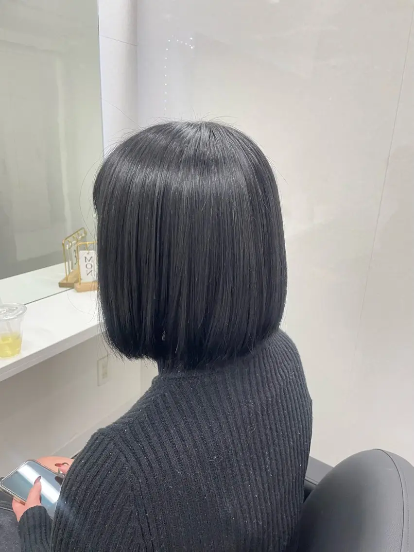 ショート カラー 黒髪 透明感カラー Blue/博多/ 水口莉沙のヘアスタイル