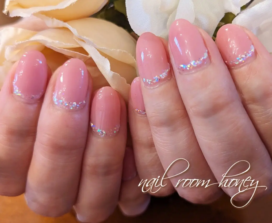 ネイル ラメ(グリッター) ワンカラーネイル ピンク nail room  honeyのネイルデザイン