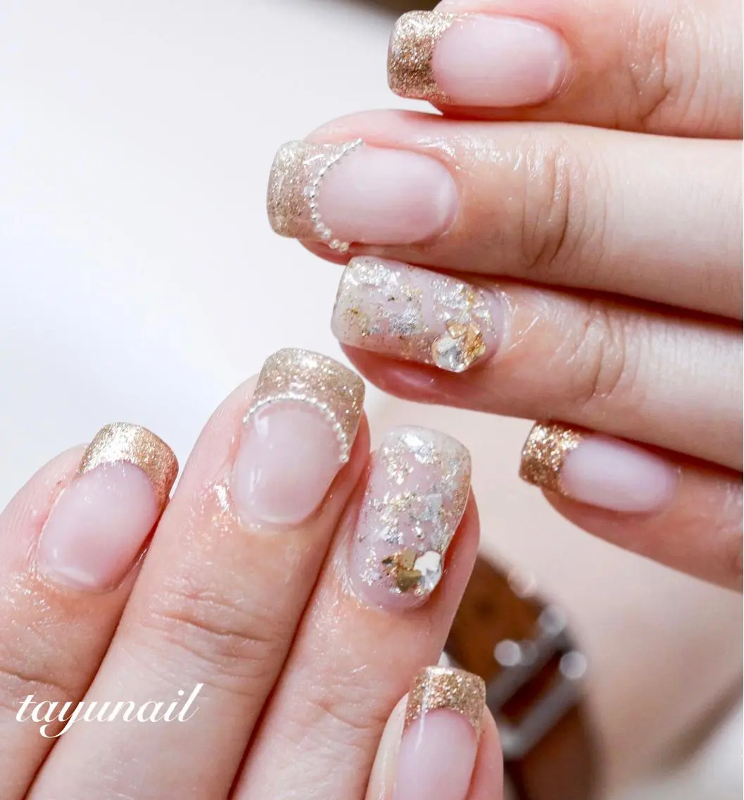 ネイル フレンチネイル ジェルネイル キラキラネイル 韓国ネイル ニュアンスネイル ネイルサロン 【たゆnail】のネイルデザイン