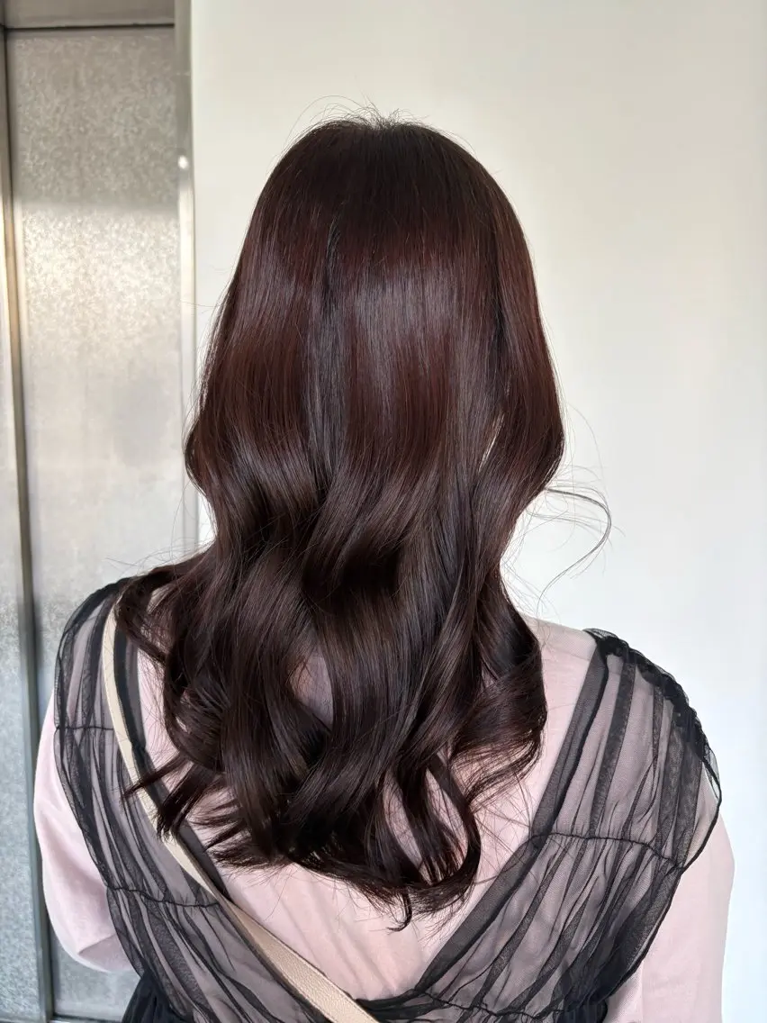 セミロング カラー ブリーチ ブラウンカラー ブリーチなしカラー レッドカラー ヘアカラー トリートメント saya （サヤ）のマツエク・マツパデザイン