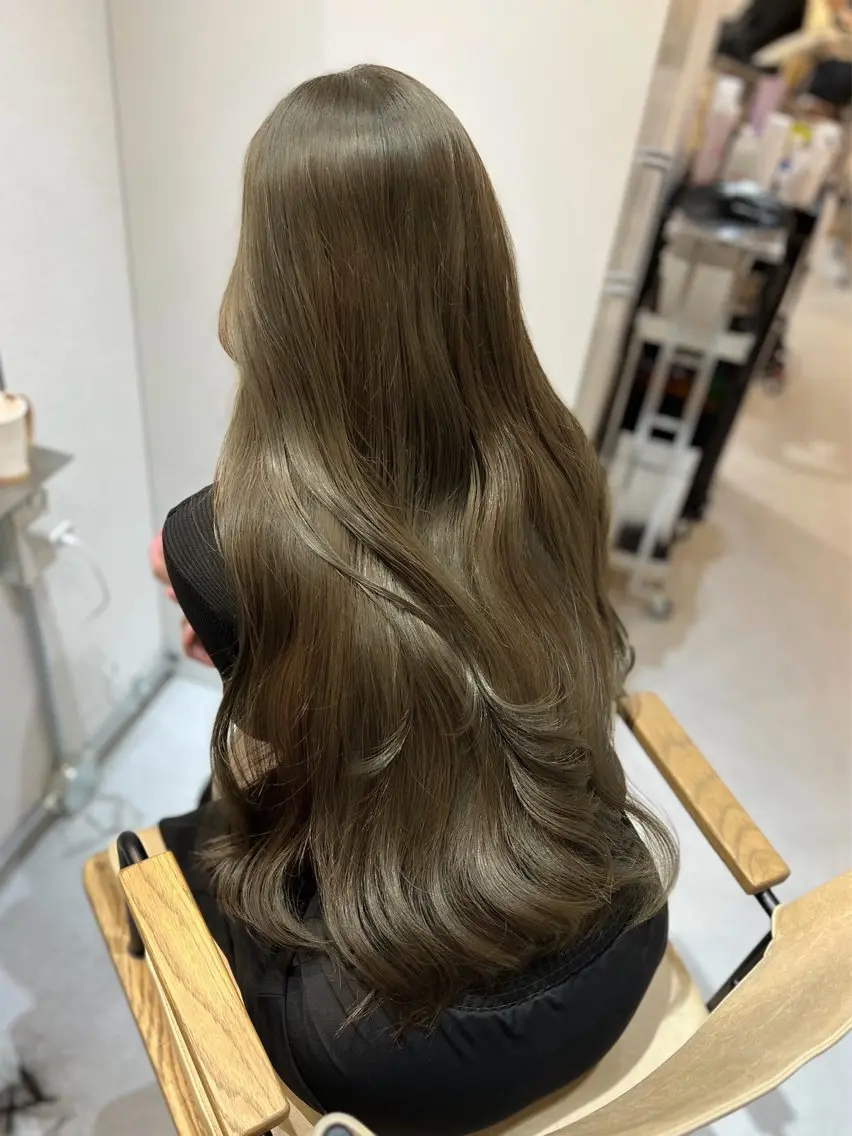 【平日限定】デザインカット✨+艶オイルカラー✨+ハホニコトリートメント✨の写真