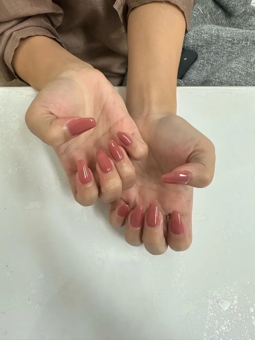 ネイル ハンドネイル Nail&Beaut yコルン SARAのネイルデザイン