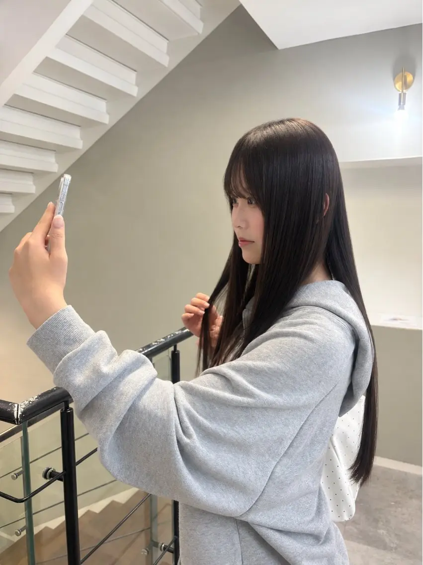ロング 縮毛矯正 トリートメント あゆな\メンズカット \髪質改善のヘアスタイル