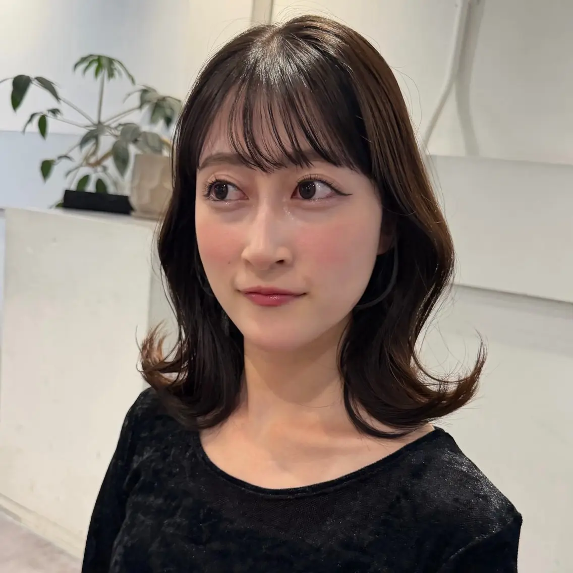 ミディアム 顔周りレイヤー꙳⋆ ミディアム⌇SAKIのヘアスタイル