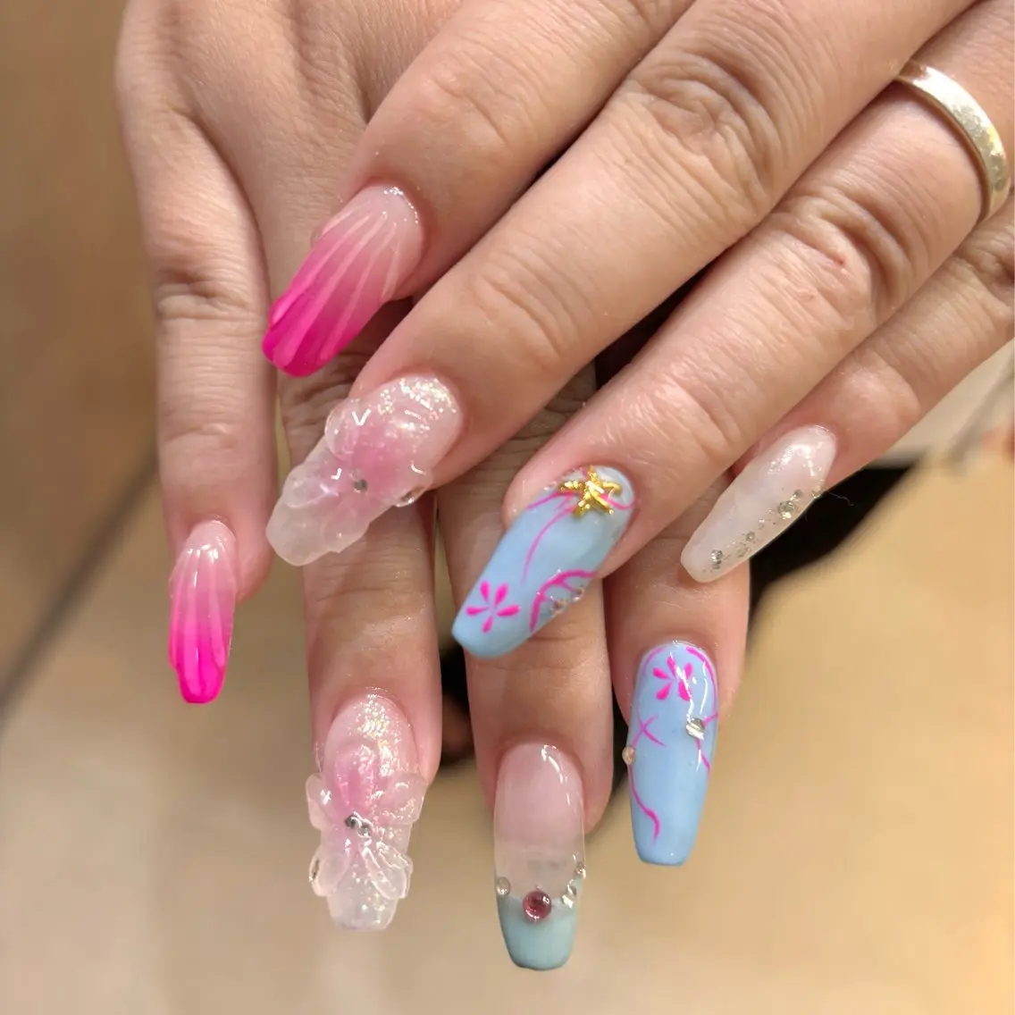 ネイル ロングネイル 持ち込み スカルプネイル ネイルチップ ハンドネイル Chipie_ ayanoのネイルデザイン