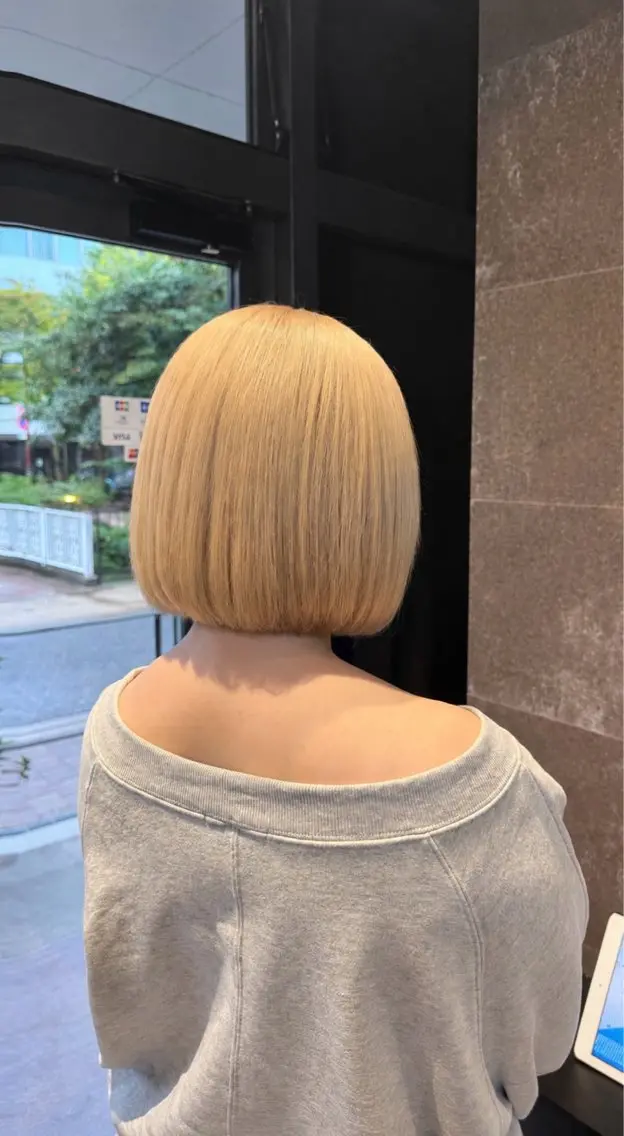 ミディアム カラー ヘアカラー トリートメント ブロンド⚡️複雑履歴 💛岡山駅💜ねねのヘアスタイル