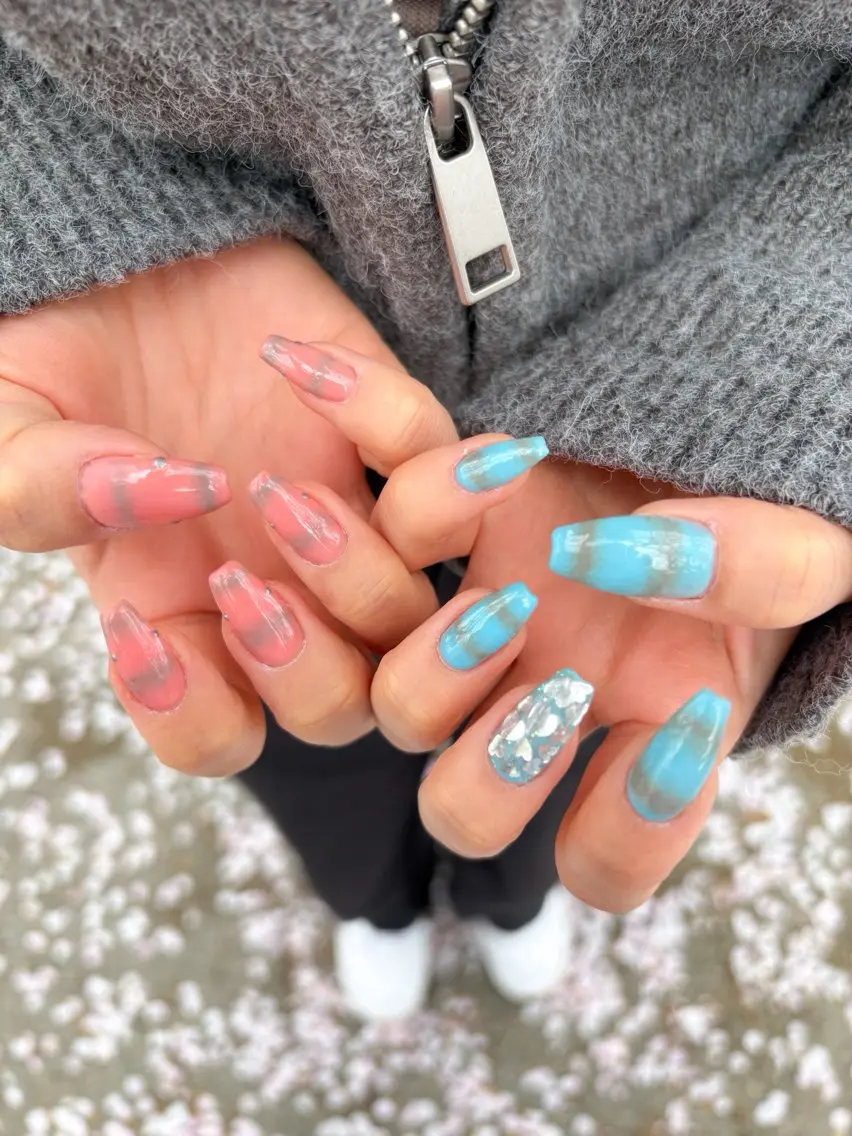 ネイル ハンドネイル 𝙟𝙪𝙣𝙖 𝙣𝙖𝙞𝙡𝙨のネイルデザイン