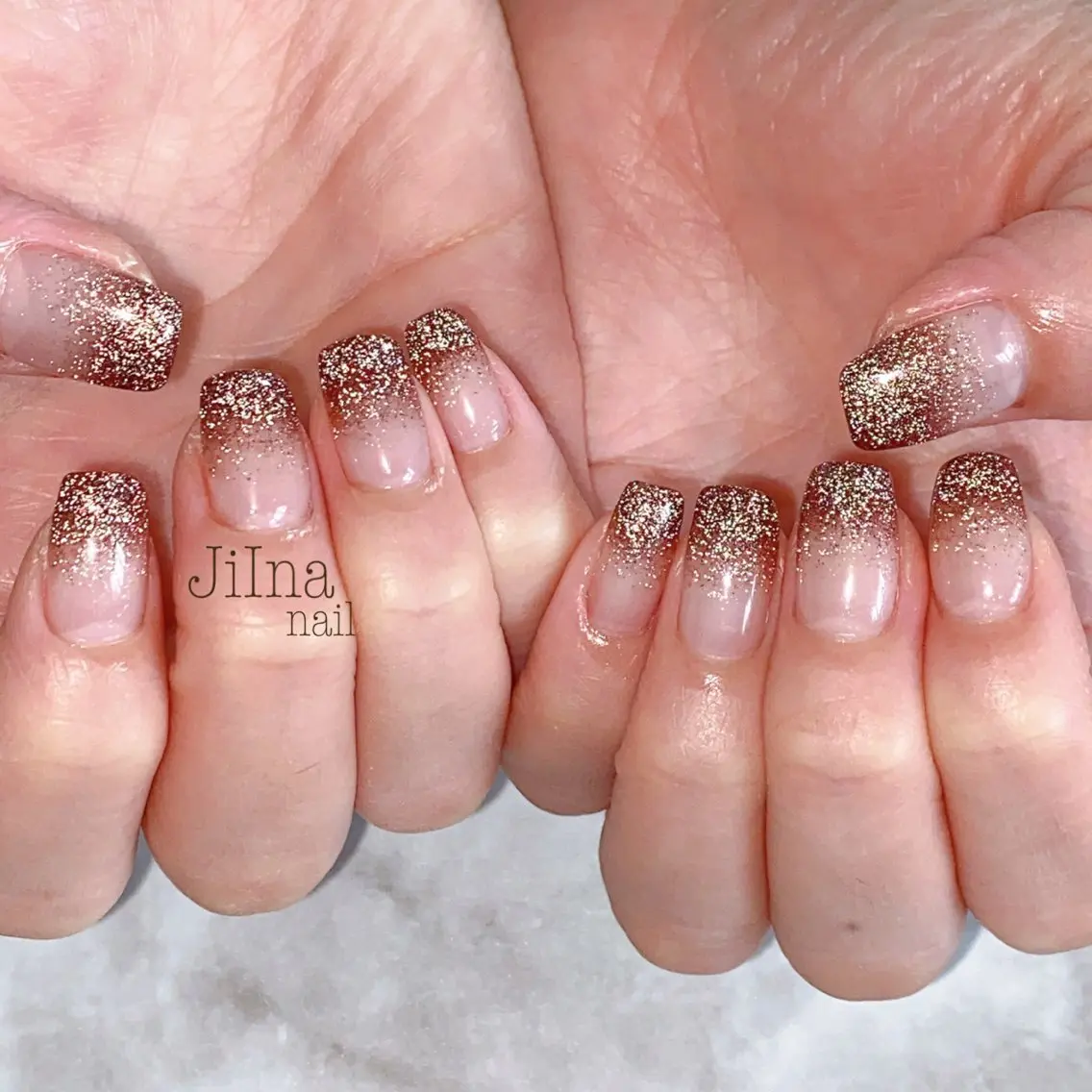ネイル フラッシュネイル フラッシュマグ グラデーション マグネットネイル JiIna nailのネイルデザイン