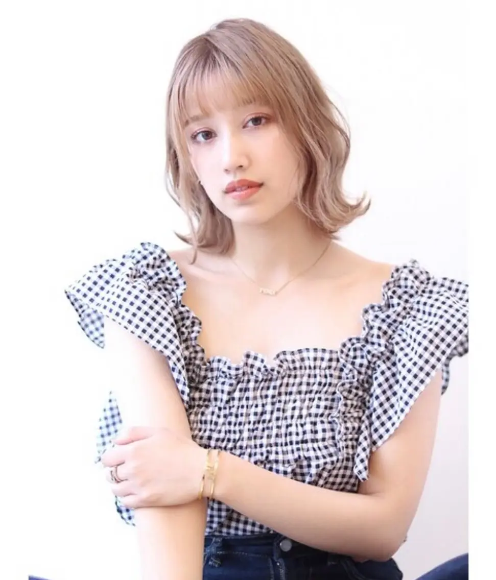 ミディアム 梶 久菜乃のヘアスタイル