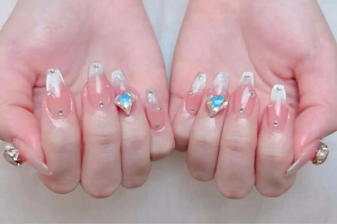 ネイル オーロラネイル べっ甲ネイル チークネイル 成人式 長さ出し ハンドネイル ハンドケア For you. Nail Salonのネイルデザイン
