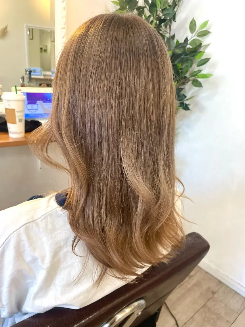 ミディアム カラー ヘアカラー セシルヘアー神戸元町 MANAMIのヘアスタイル