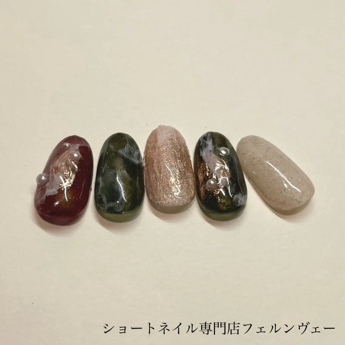 ネイル ニュアンスネイル ハンドネイル ショートネイル専門店 フェルンヴェー代々木のネイルデザイン