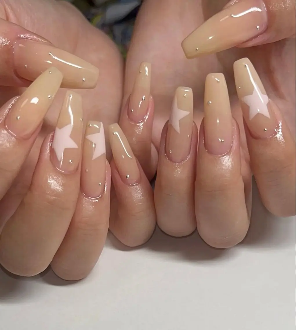 ネイル ハンドネイル BERA NAILSのネイルデザイン