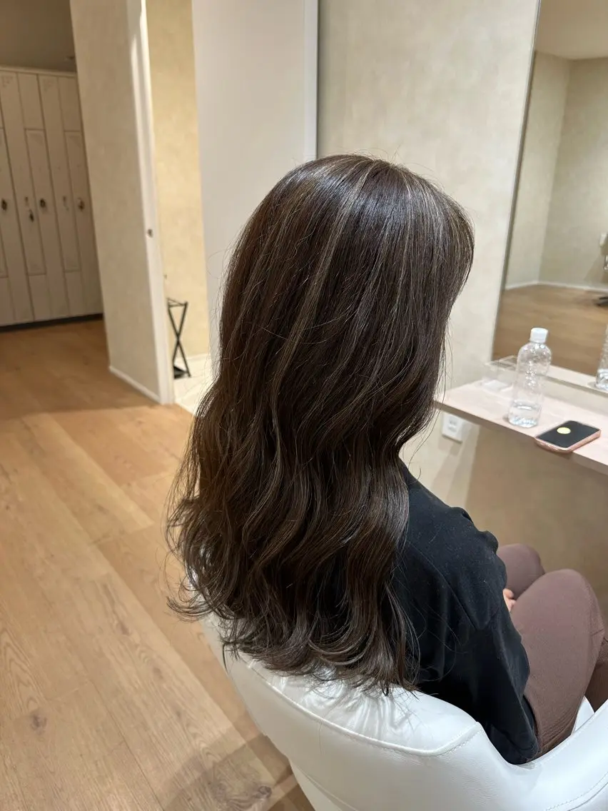 カラー 艶髪/ブリーチなし Wカラー🌺yuiのヘアスタイル