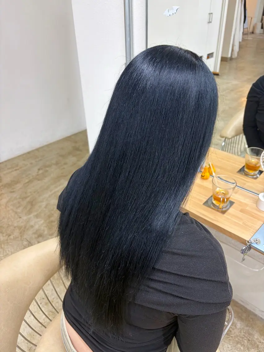 ロング ヘアカラー fand KOTOMIのヘアスタイル