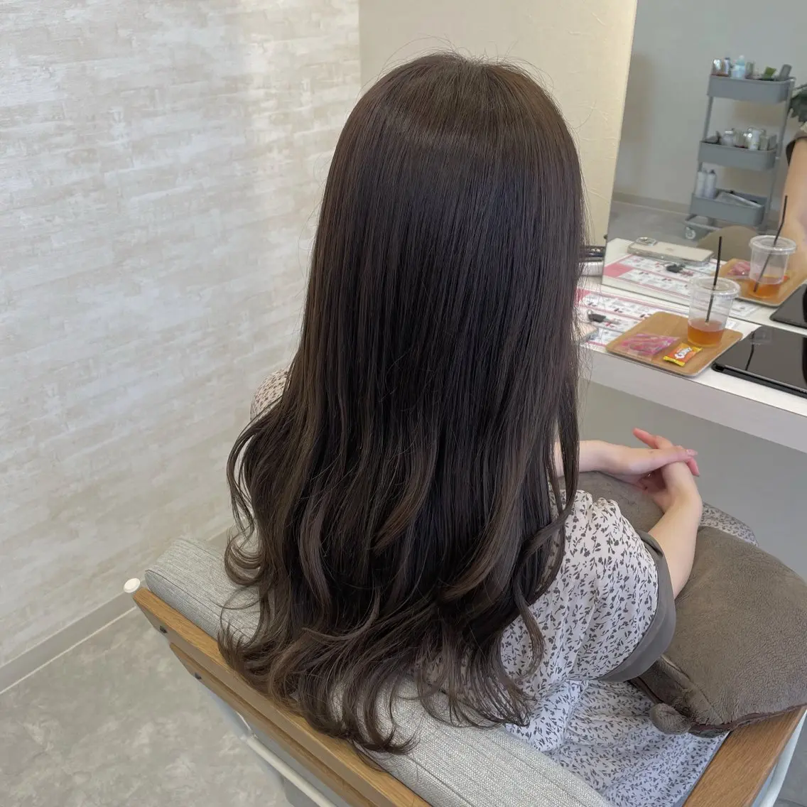セミロング カラー ベージュカラー 透明感カラー オリーブベージュ オリーブカラー カット ヘアカラー トリートメント 髪質改善&ヘアケア /菊池琉那のヘアスタイル