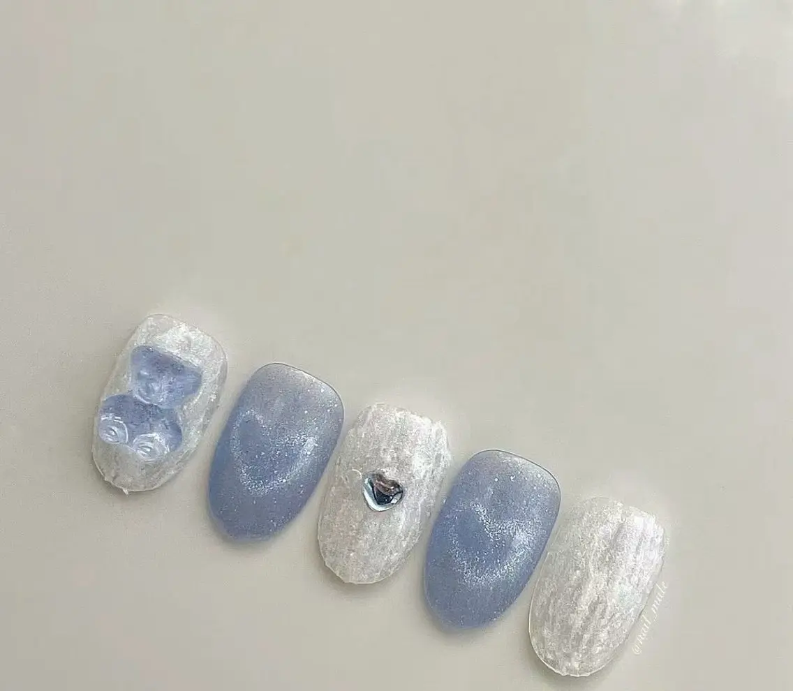 ネイル 長さ出し フットネイル フレンチネイル ジェルネイル ガラスフレンチ More Glam渋谷店のネイルデザイン