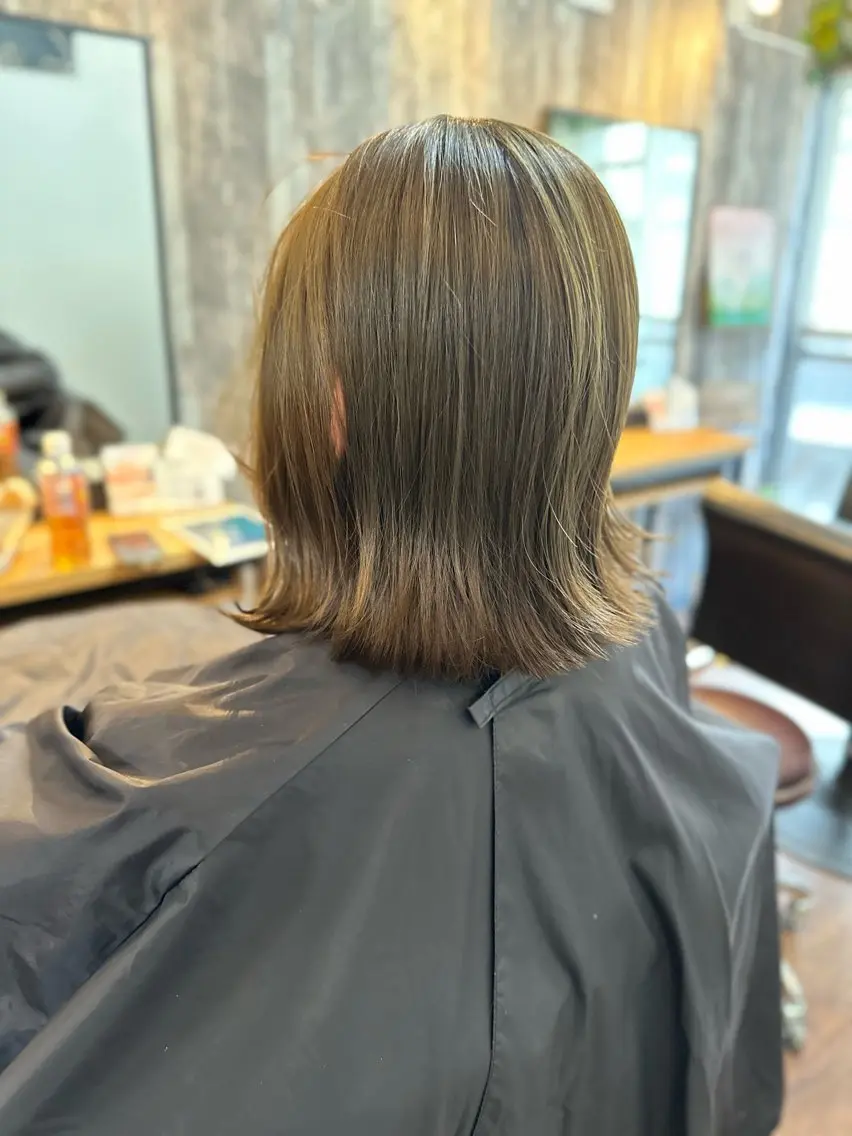 ミディアム カラー アッシュ カット ヘアカラー Luzir⭐︎ GEN⭐︎のヘアスタイル
