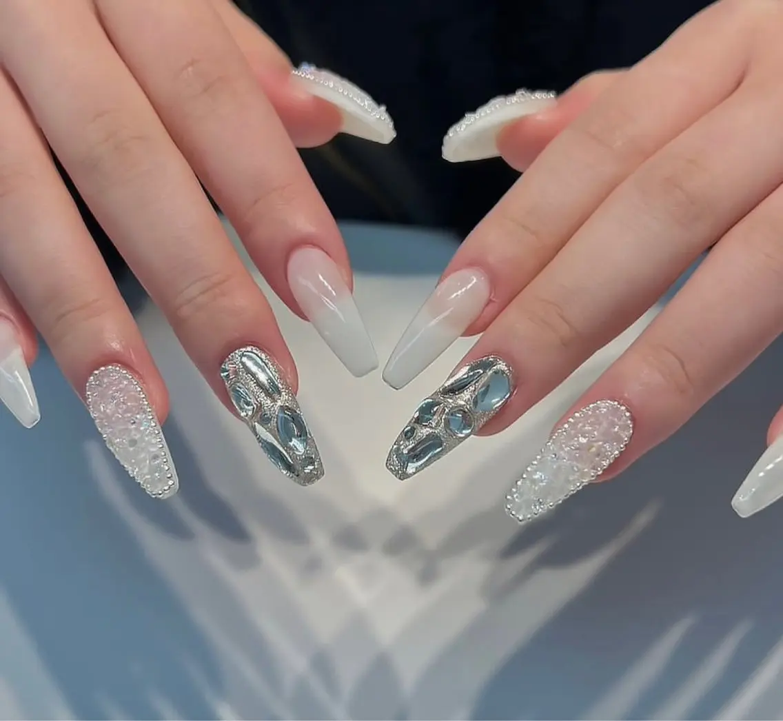 ネイル ジェルネイル パラジェル スカルプネイル ネイルチップ ハンドネイル NiJi Nailsのネイルデザイン