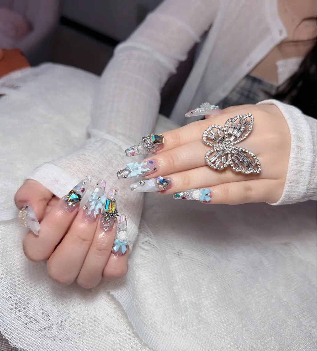 ネイル ハンドネイル Ami Nailsのネイルデザイン
