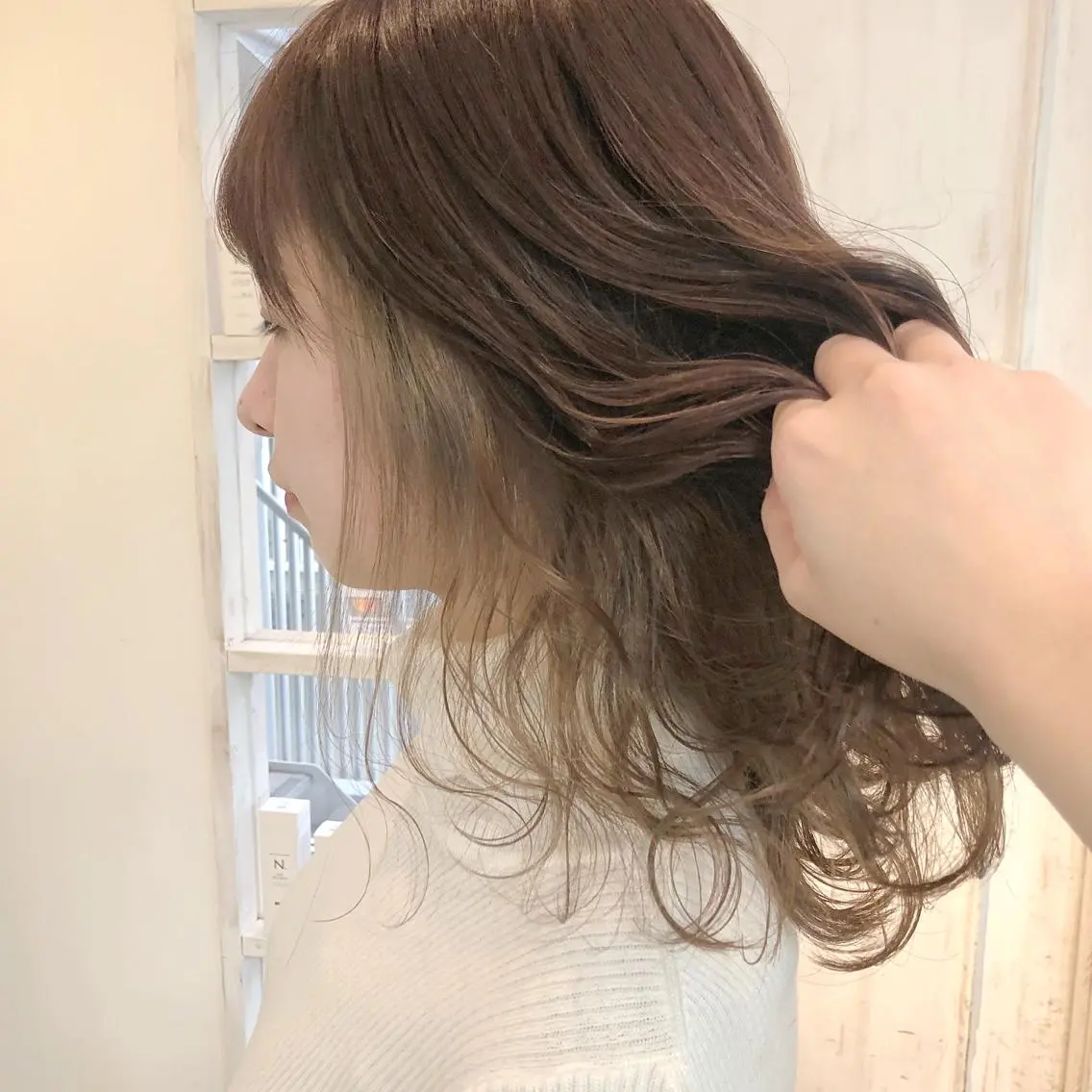 セミロング カラー ヘアアレンジ インナーカラー 榎園 由美のヘアスタイル