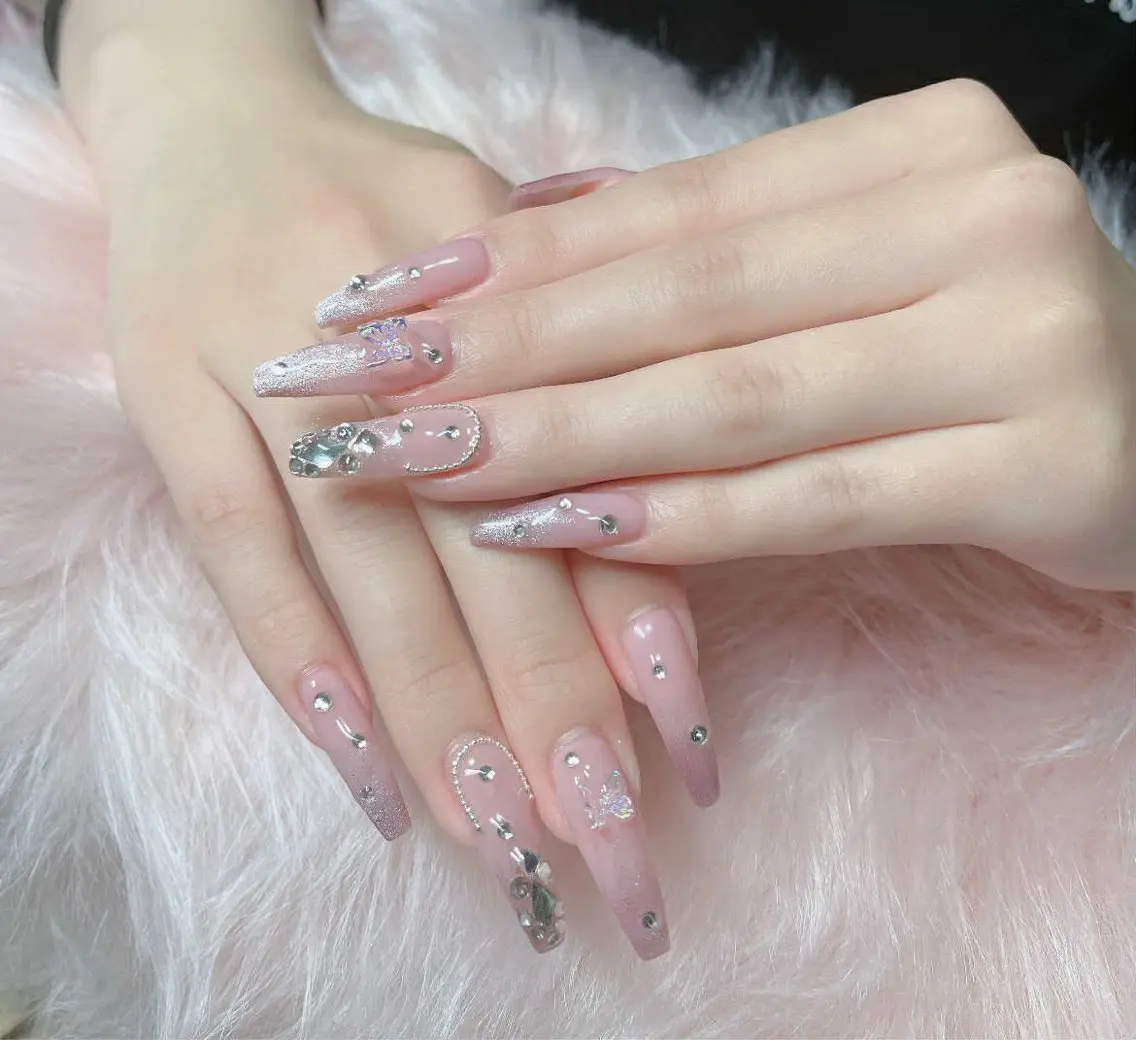 ネイル フレンチネイル ジェルネイル ガラスフレンチ ハロウィン ハート H.baby Nail Salonのネイルデザイン