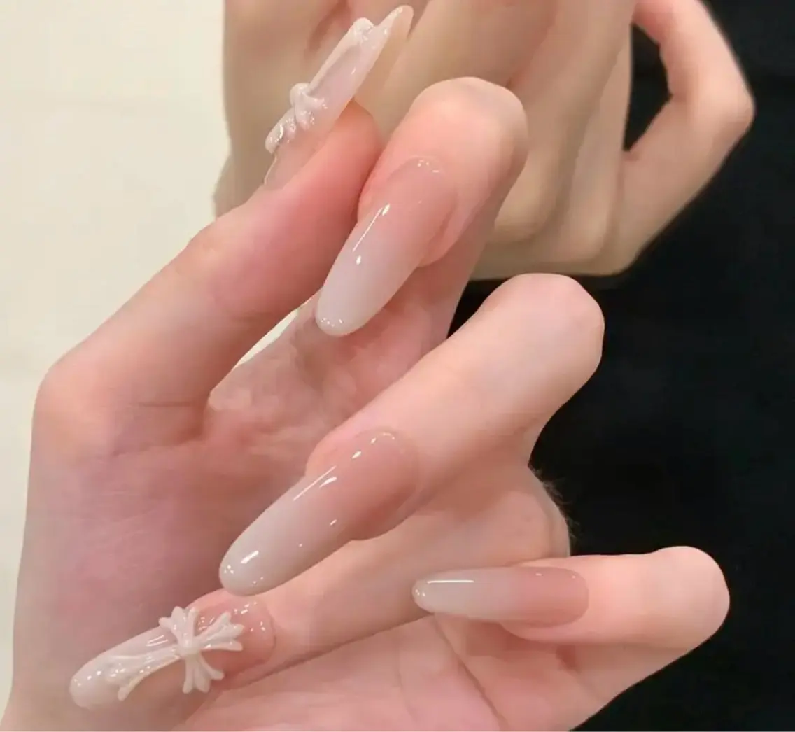 ネイル ハンドネイル ミー ミーのネイルデザイン