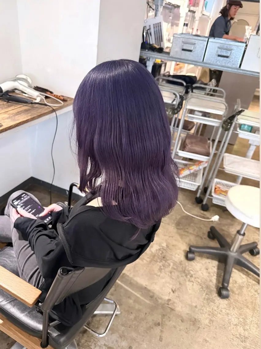 ロング カラー ブルーカラー ラベンダーカラー ヘアカラー トリートメント 🫧艶髪縮毛矯正/ 透明感カラー/みきのヘアスタイル