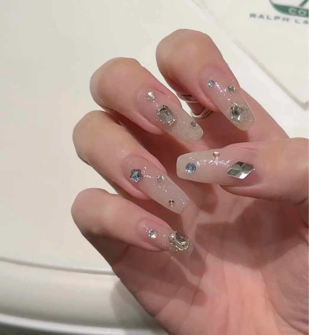 ネイル アートネイル 長さ出し ジェルネイル 韓国ネイル 持ち込み kana nailのネイルデザイン