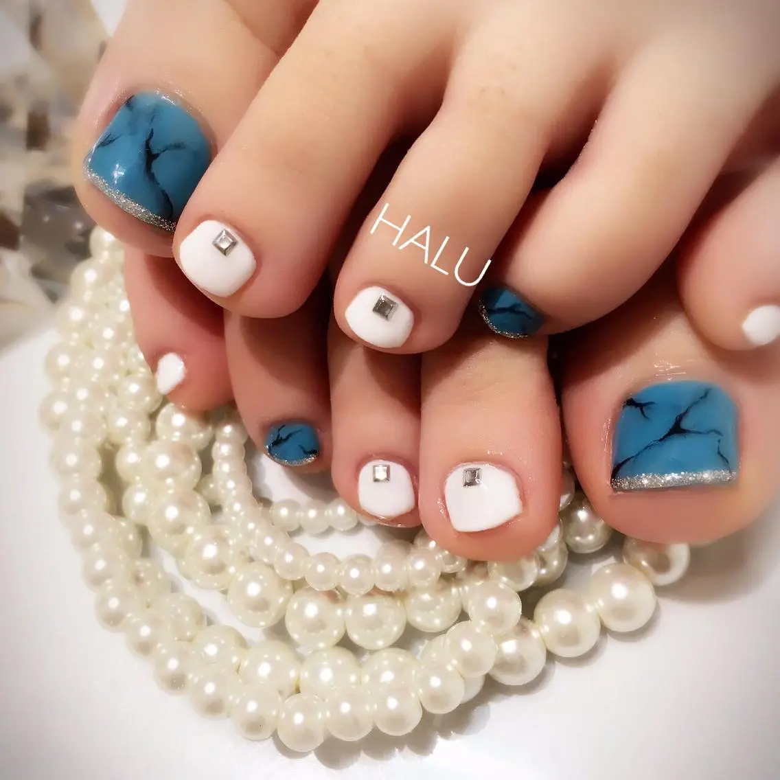 ネイル シルバー HALU ハルのネイルデザイン