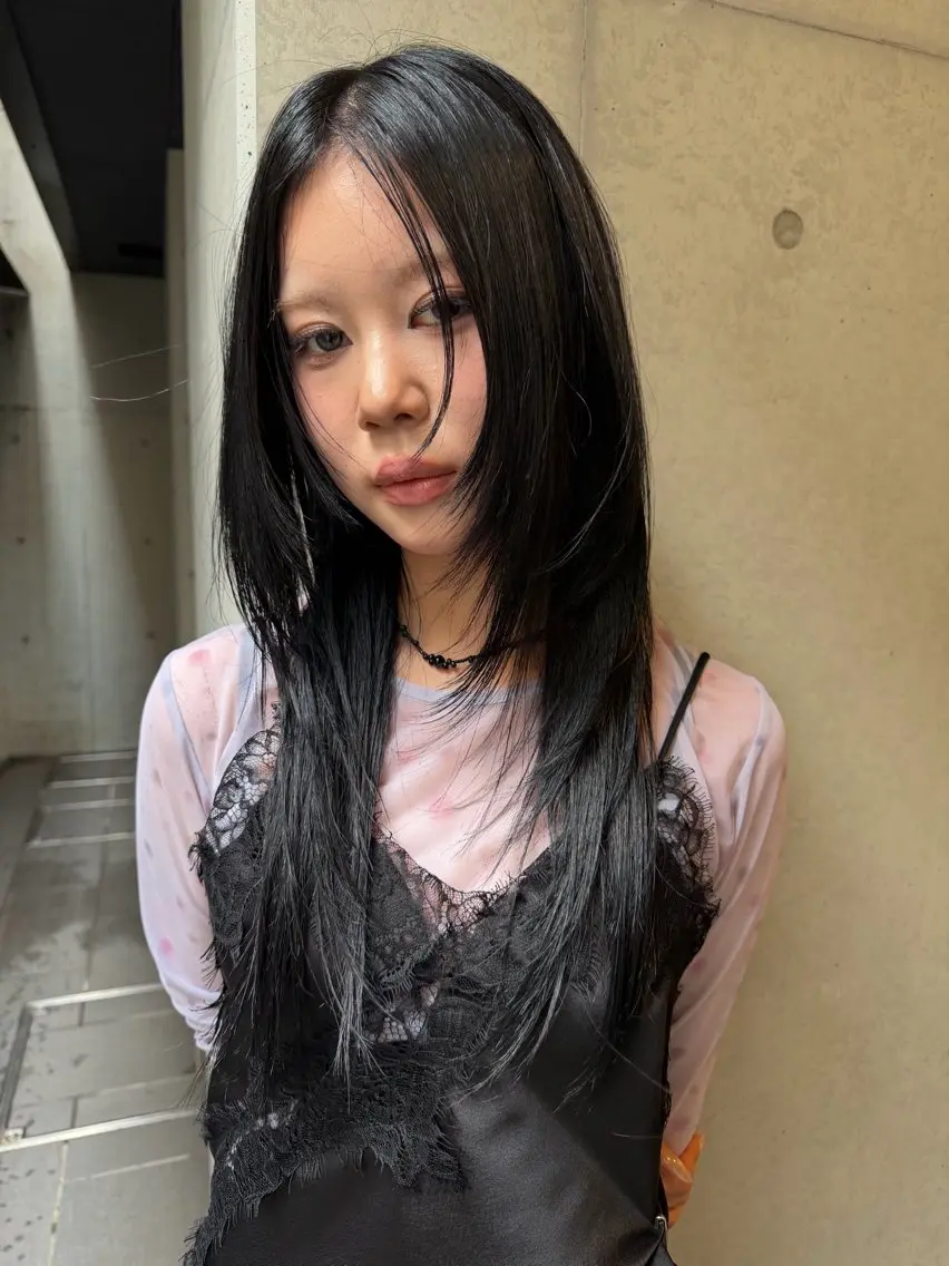 ロング カラー 顔まわりレイヤー ハッシュカット レイヤーカット カット ヘアカラー 似合わせレイヤー/ ウルフ/山本祐輔のヘアスタイル