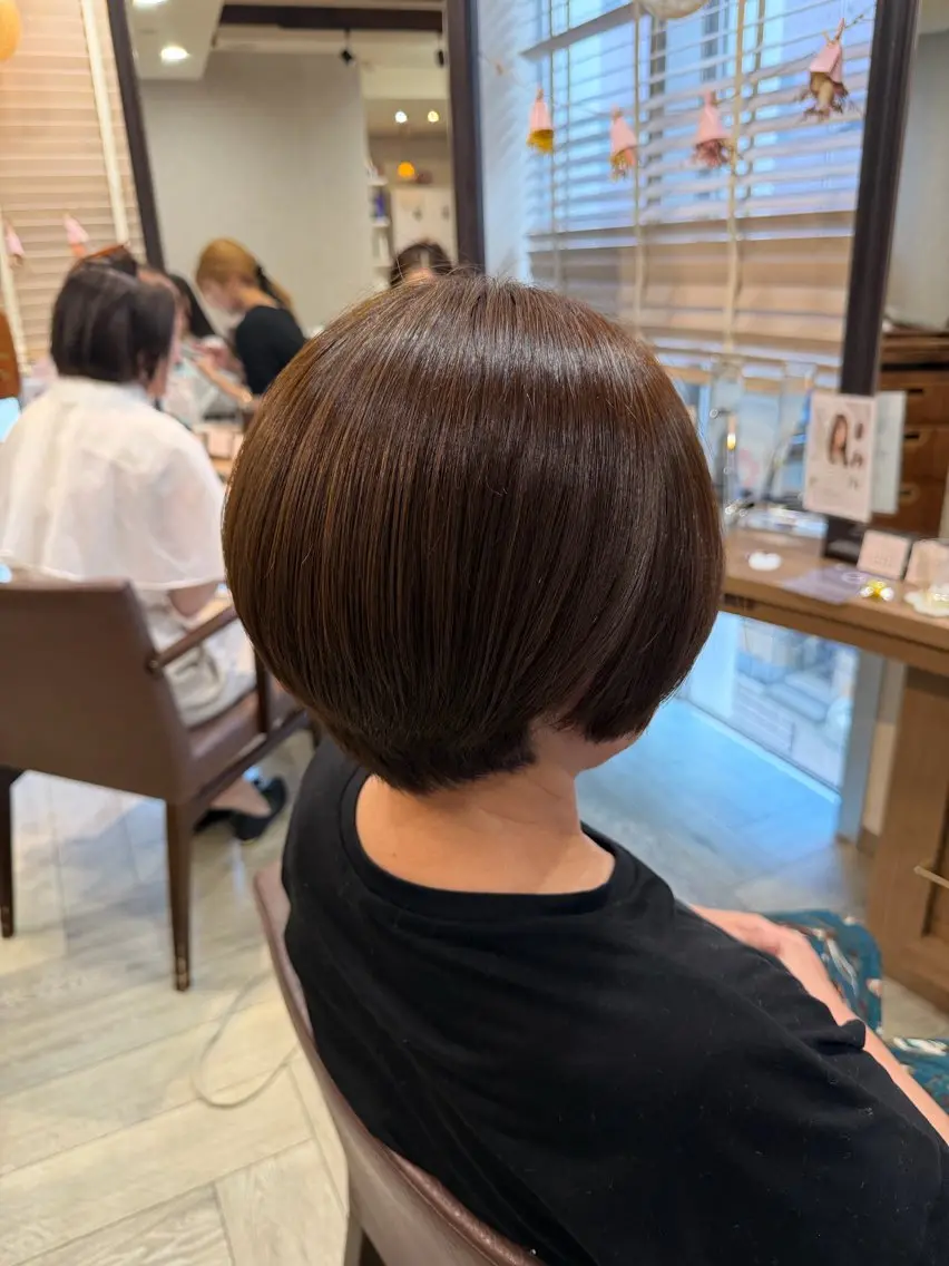 ショート カラー ブラウンカラー ナチュラルブラウン ヘアカラー 金森 夢愛菜のヘアスタイル