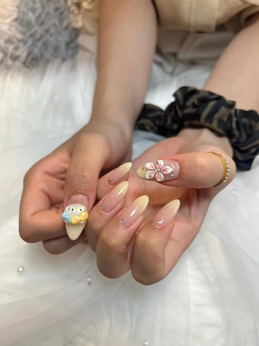 ネイル グラデーション 春ネイル 夏ネイル ハンドネイル 松本 ゆみかのネイルデザイン