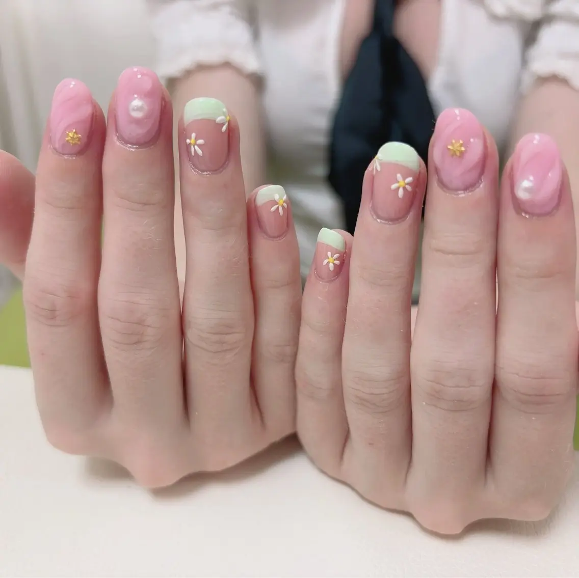 ネイル ハンドネイル mano nella manoのネイルデザイン