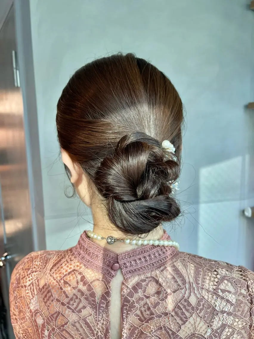 セミロング ヘアアレンジ 結婚式・ブライダル デート 卒業式のヘアスタイル ヘアセット charm《銀座》 ヘアセット/縮毛矯正のヘアスタイル