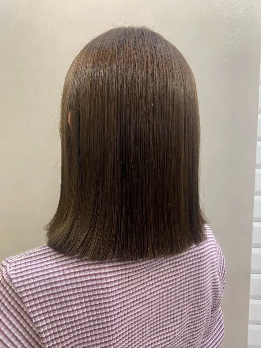 ミディアム 切りっぱなしロブ カット トリートメント hubhair レイヤー/透明感のヘアスタイル