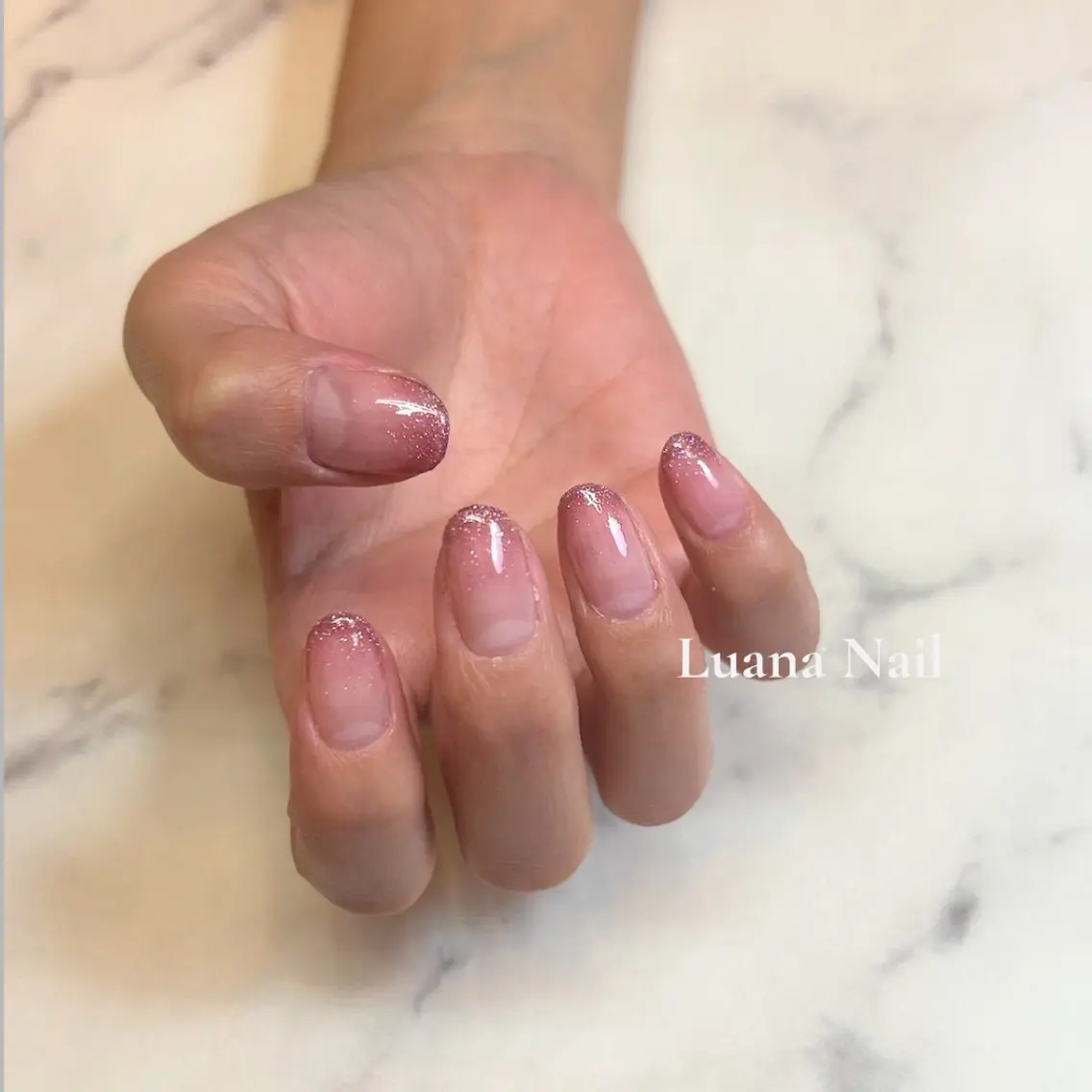ネイル ラメ(グリッター) ラメグラデーション ハンドネイル Luana+ nailのネイルデザイン