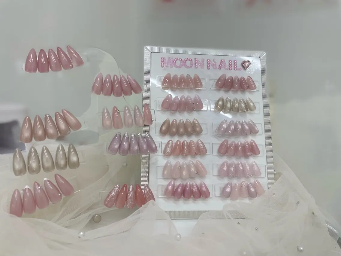 ネイル Moon nail salonのネイルデザイン