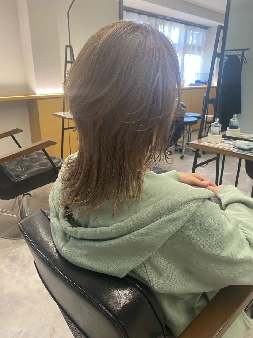 ミディアム カラー ベージュカラー ダブルカラー ミルクティーベージュ カット ヘアカラー トリートメント 山﨑 大暉【ダブルカラー】のヘアスタイル