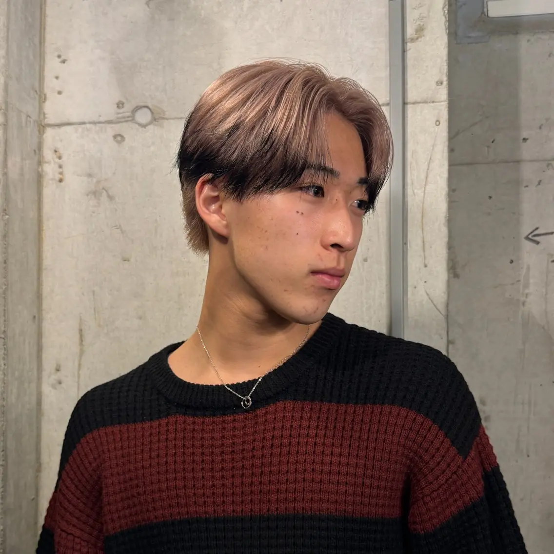 ショート カラー メンズ メンズハイトーン メンズ韓国風 黒髪 ブラウンカラー ハイトーンカラー カット ヘアカラー トリートメント ヘアセット お悩み×垢抜け特化 KAYA/渋谷のヘアスタイル