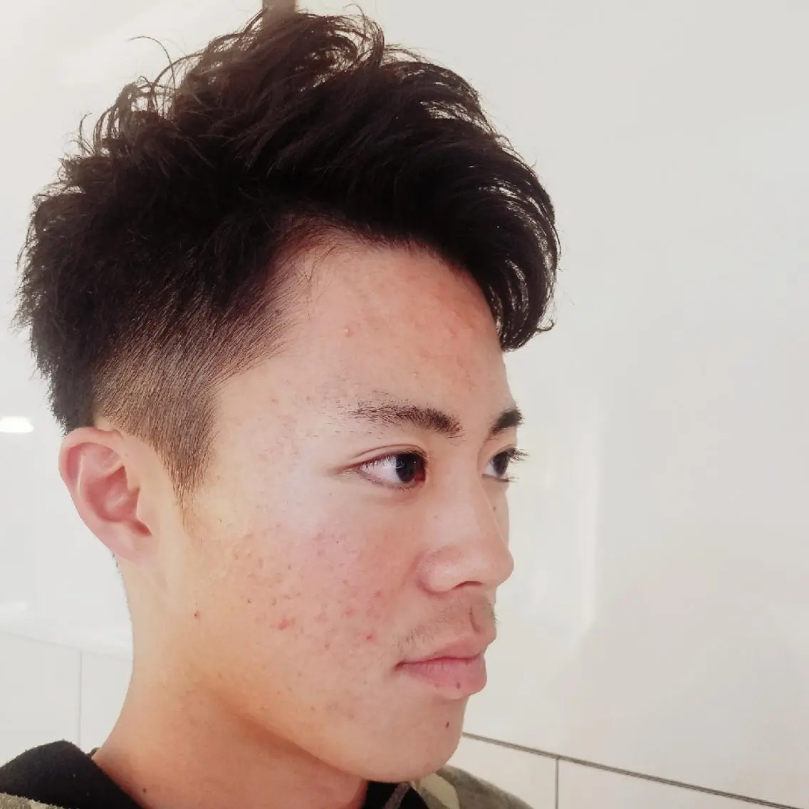 ショート パーマ メンズ メンズパーマ 内村 純也のヘアスタイル