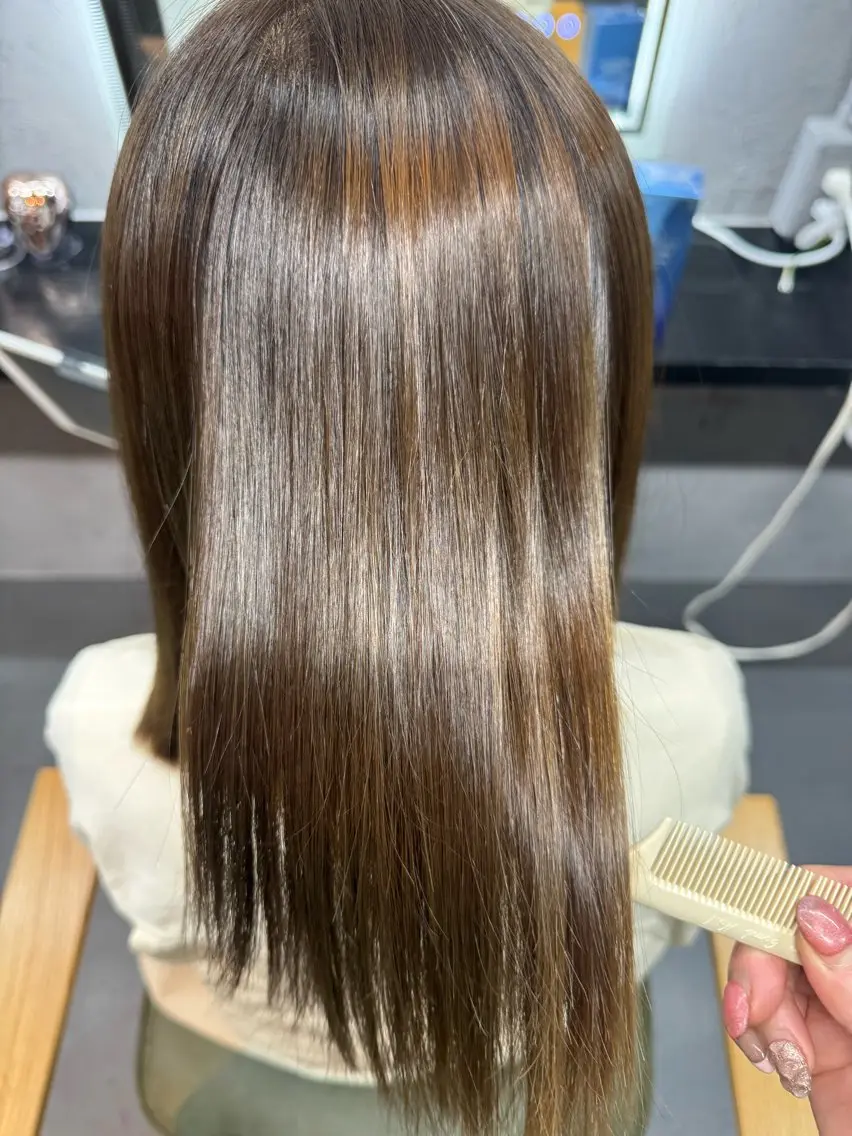 カラー やぶかみ りんのヘアスタイル