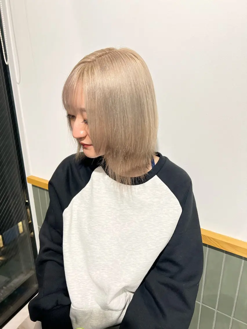 ミディアム カラー カット ヘアカラー トリートメント 赤みゼロ/透明感 カラー🌿KANTAのヘアスタイル