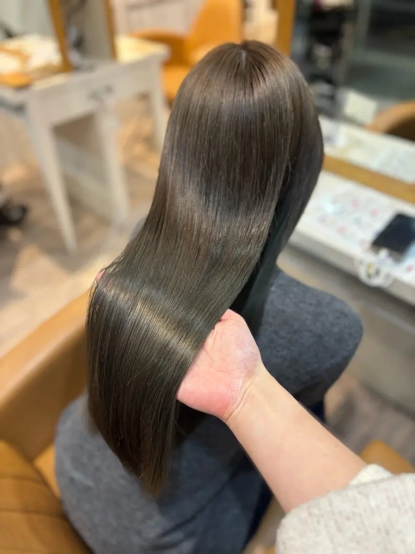ロング カラー ヘアカラー トリートメント yui🥀/ボブ /ブリーチなしカラーのヘアスタイル