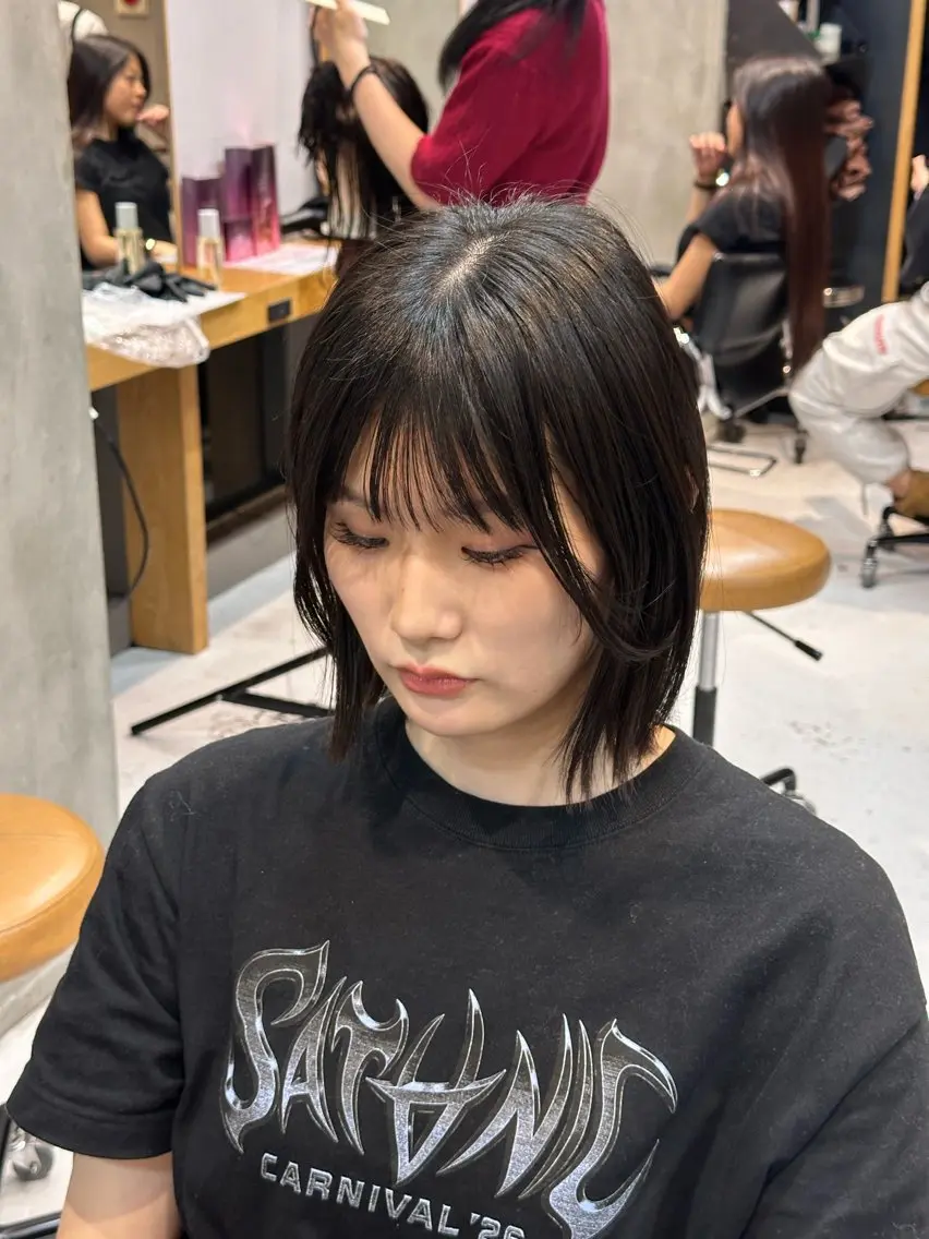 ミディアム ボブ 顔周りカット 似合わせカット カット 似合わせひなた🐥 elima調布のヘアスタイル
